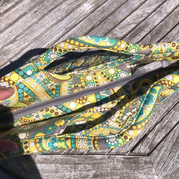 Vera Bradley bag Gabby and lemon parfait. - Picture 5 of 8